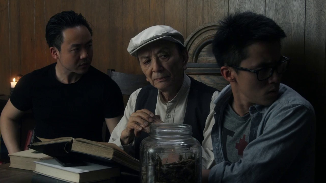 Fortune Cookie (2016) WEB-DL Hindi + English 720p x264 AVC DD 5.1 ESub.mkv.0001